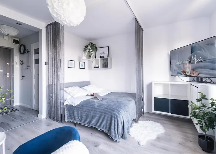 Dreamy Modern Apartment 13 Min To Old Town In The Beloved District Of Warsaw Muranow